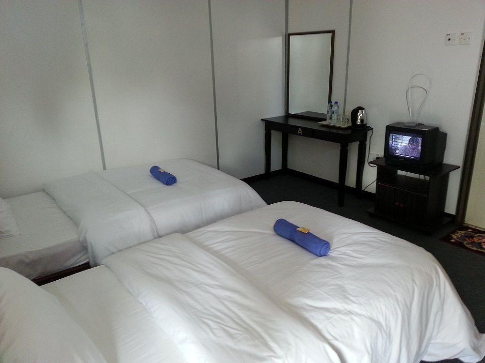 Rasa Senang Villa -Islam Guest Only Pantai Cenang  Exterior foto
