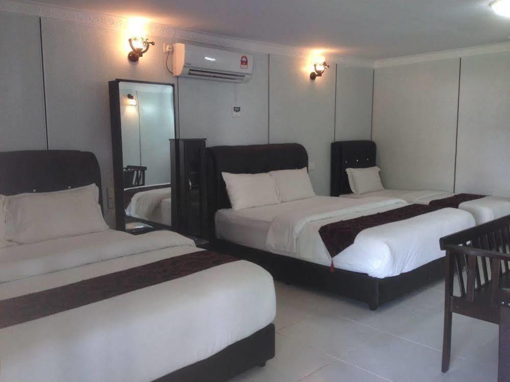 Rasa Senang Villa -Islam Guest Only Pantai Cenang  Exterior foto