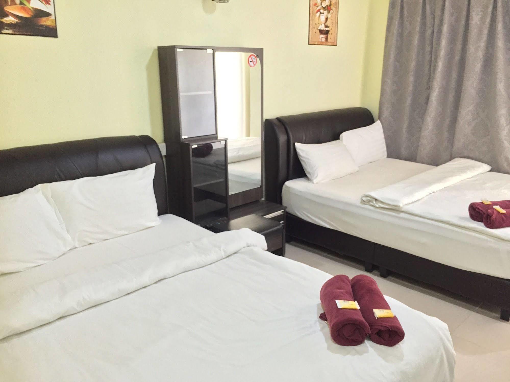 Rasa Senang Villa -Islam Guest Only Pantai Cenang  Exterior foto